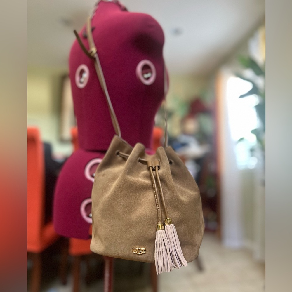 UGG Australia RAE Bucket bag small. Pre loved condition.